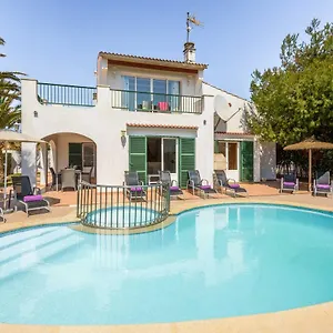 Sofia Villa Cala en Forcat